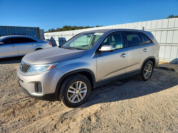 2015 KIA SORENTO GL — Front 3/4