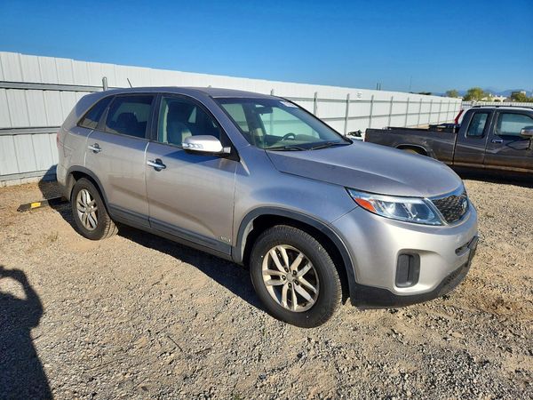 2015 KIA SORENTO GL — Passenger 3/4