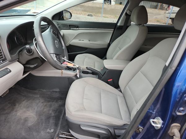 2017 HYUNDAI ELANTRA