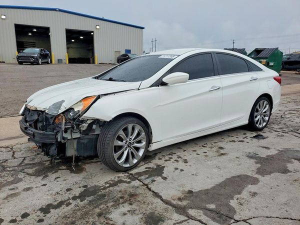 2012 HYUNDAI SONATA — DSFA — Front 3/4