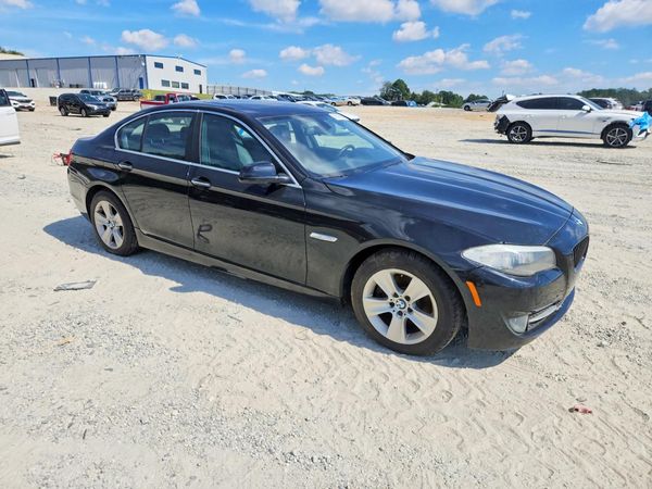 2013 BMW 5 SERIES — Passenger 3/4