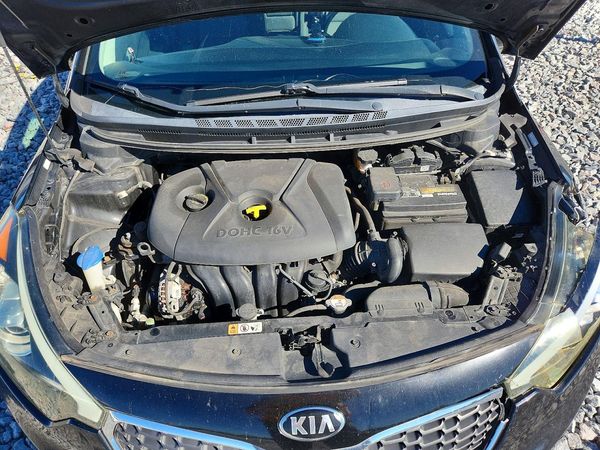 2016 KIA FORTE — Engine bay
