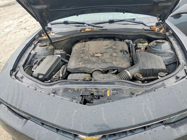 2015 CHEVROLET CAMARO 2LT — Engine bay