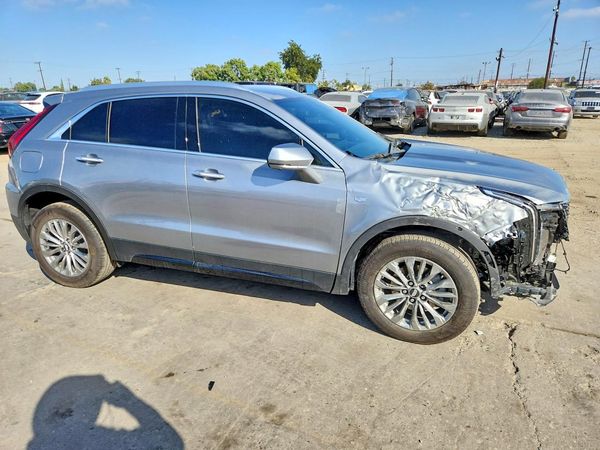 2025 CADILLAC XT4 — Passenger 3/4