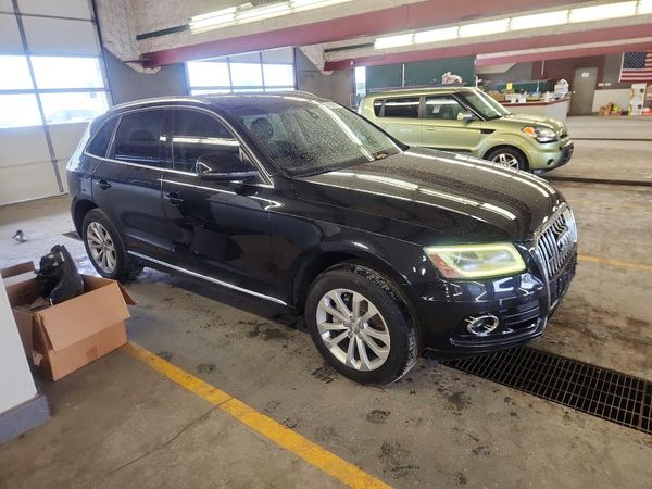 2013 AUDI Q5 Premium Hybrid — Passenger 3/4