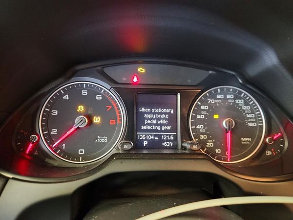 2013 AUDI Q5 Premium Hybrid — ODOM