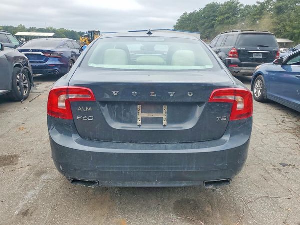 2015 VOLVO S60 Base (non R design) — DIRR