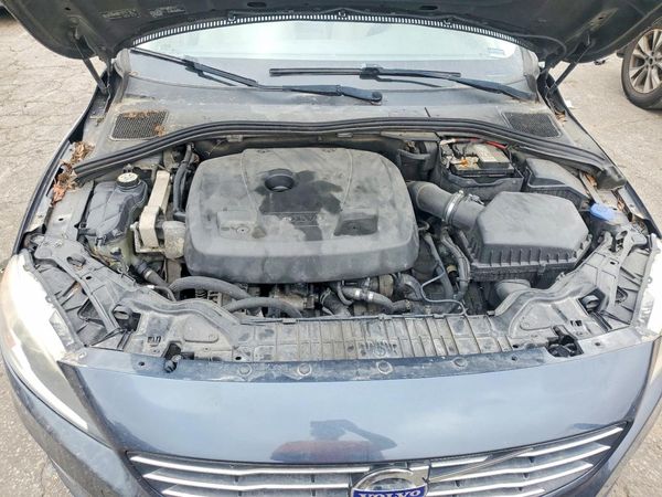 2015 VOLVO S60 Base (non R design) — Engine bay