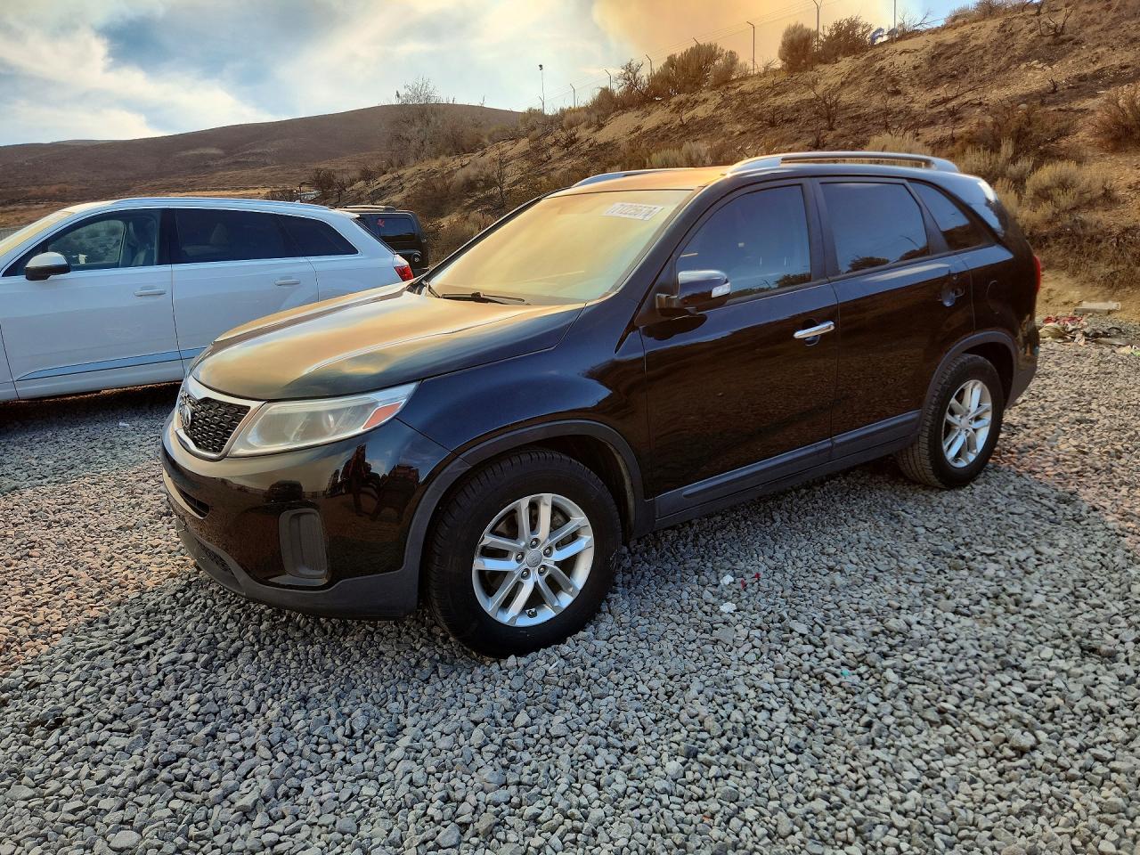 2014 KIA SORENTO Base/ LX — Front 3/4