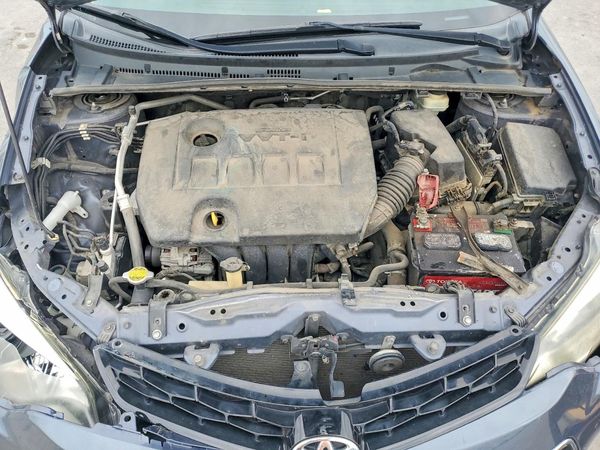 2016 TOYOTA COROLLA L/LE — Engine bay
