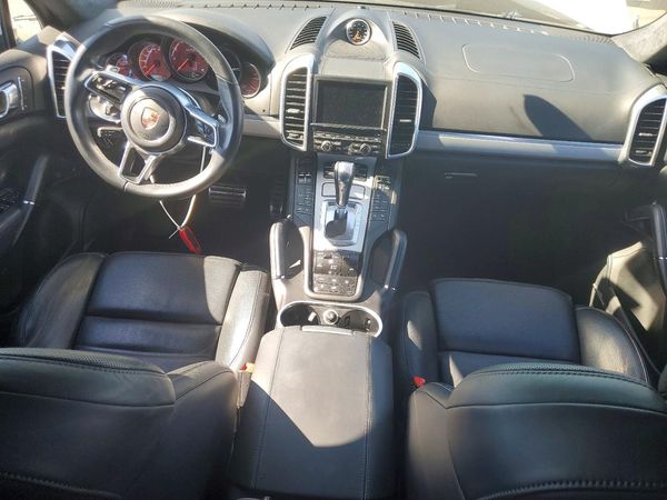 2016 PORSCHE CAYENNE — CKPT