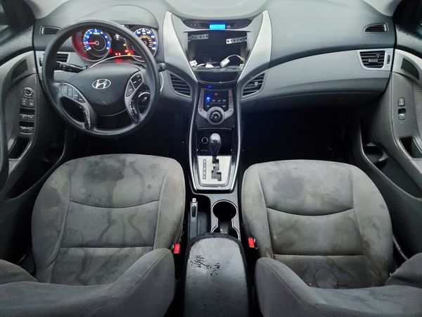 2013 HYUNDAI ELANTRA — CKPT