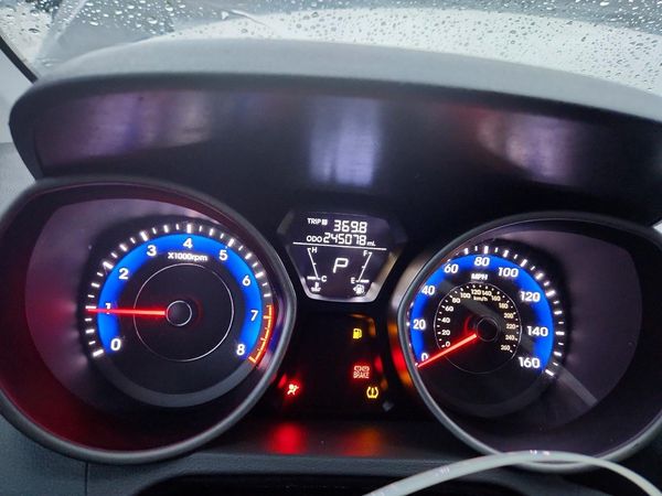 2013 HYUNDAI ELANTRA — ODOM