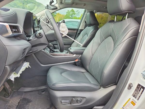 2024 TOYOTA HIGHLANDER — DENT