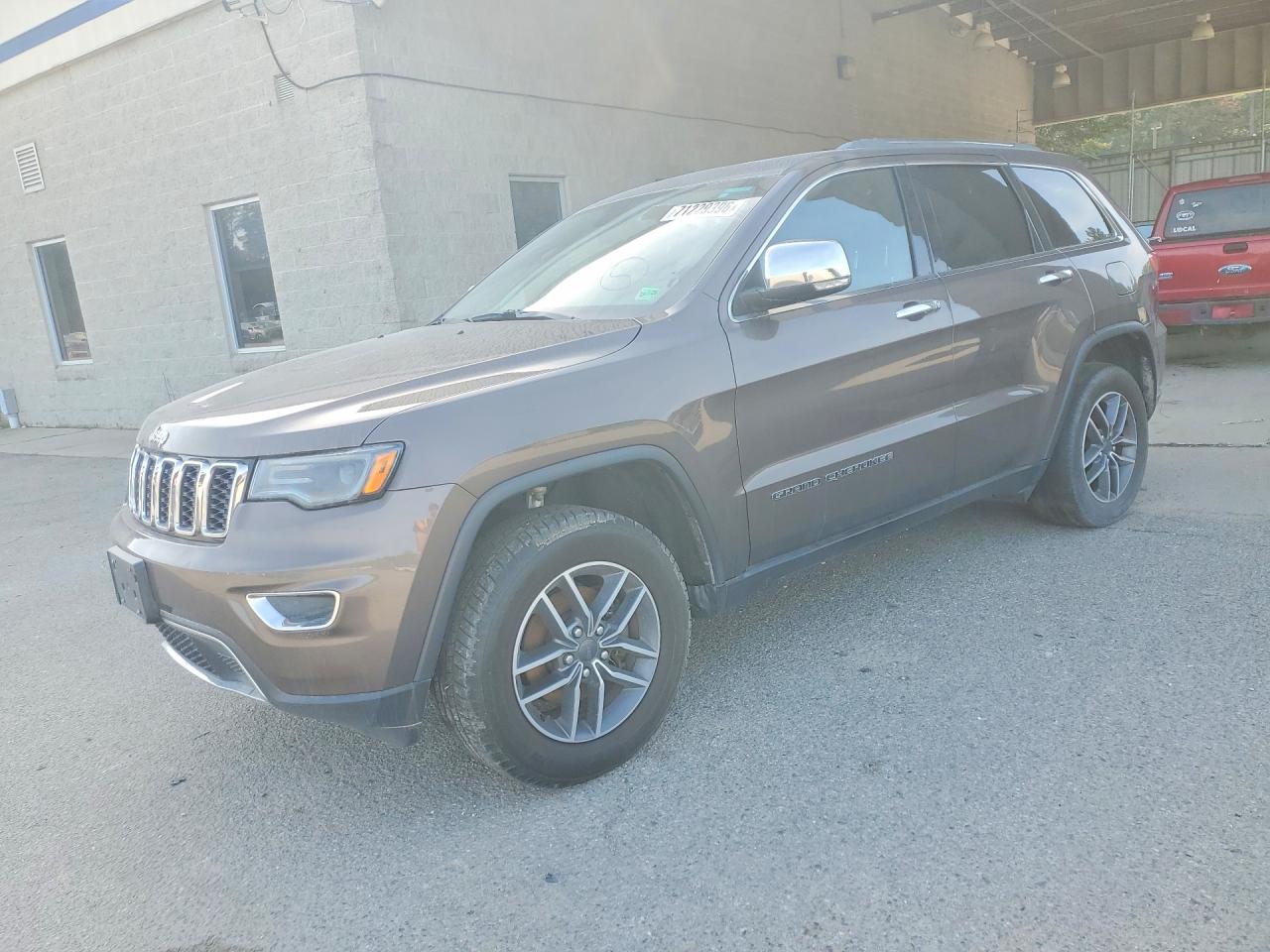 2019 JEEP CHEROKEE Limited — Front 3/4