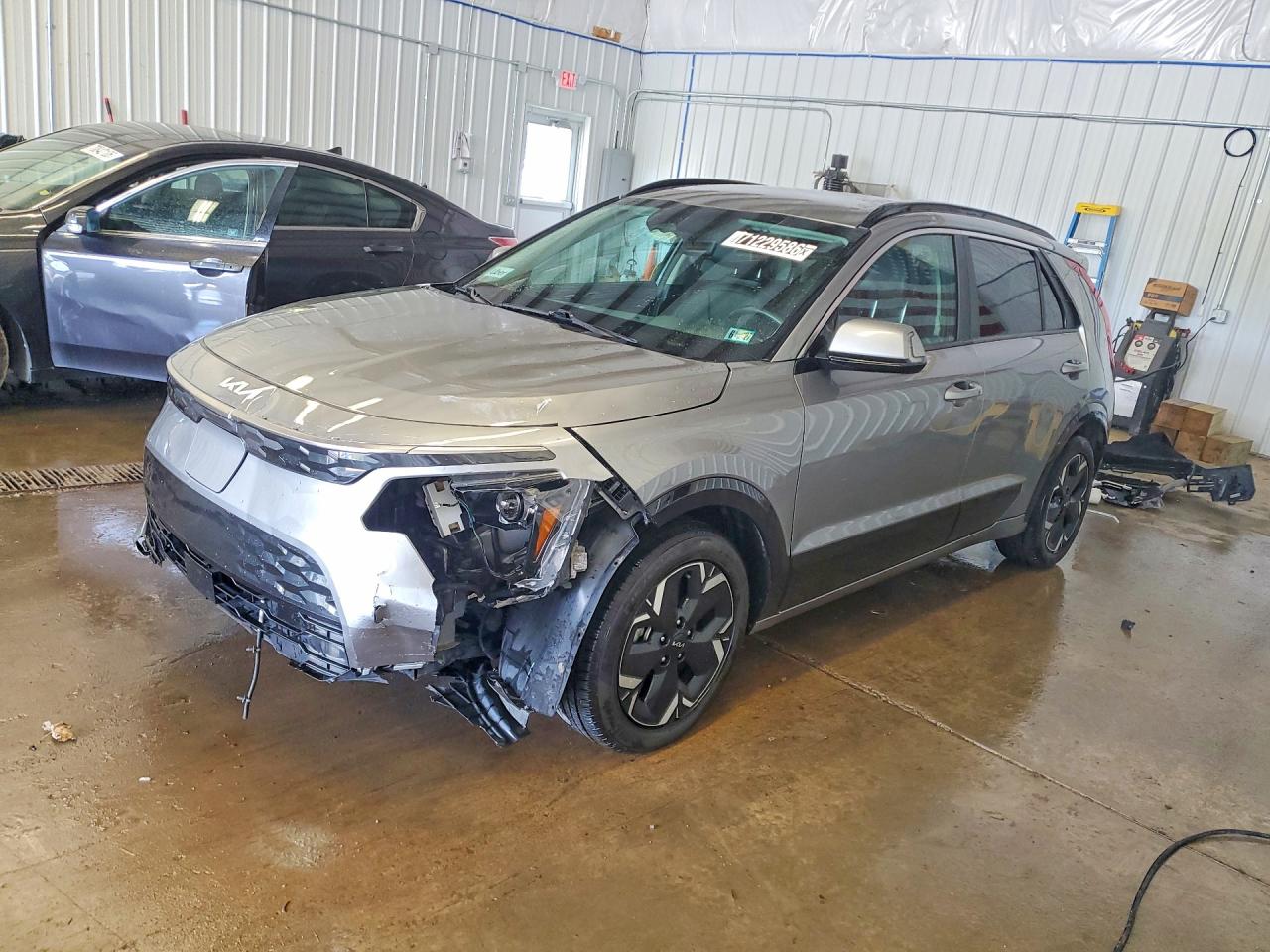 2024 KIA NIRO Wind — Front 3/4