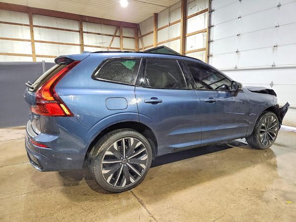 2026 VOLVO XC60 Ultra Dark — PSRA