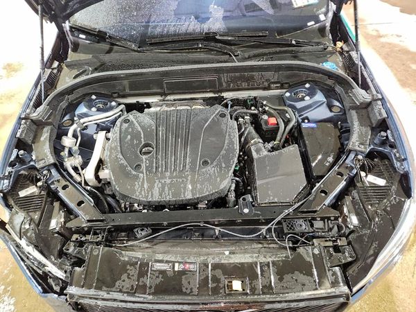 2026 VOLVO XC60 Ultra Dark — Engine bay