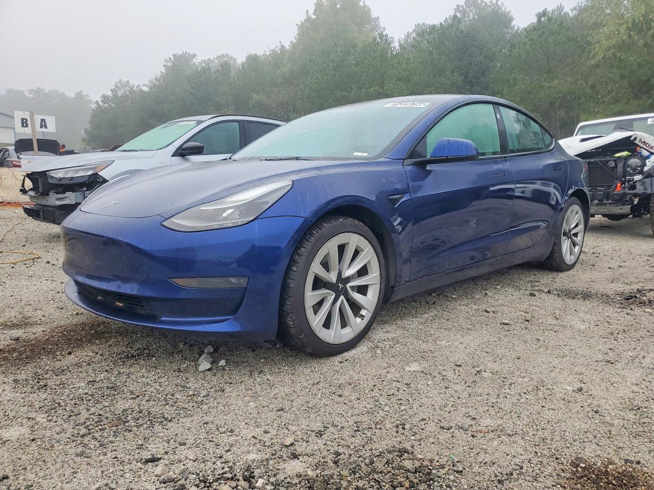 2022 TESLA MODEL 3 — Front 3/4