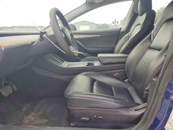 2022 TESLA MODEL 3 — DENT