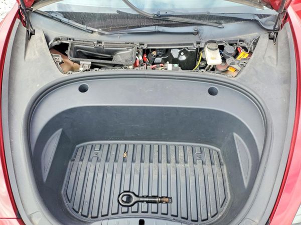 2023 TESLA MODEL 3 — Engine bay