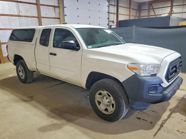 2021 TOYOTA TACOMA SR5 — Passenger 3/4