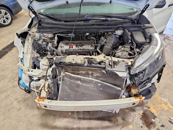 2012 HONDA CRV LX — Engine bay