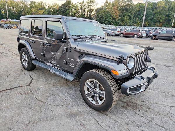 2019 JEEP WRANGLER UNLIMITED Unlimited Sahara — Passenger 3/4