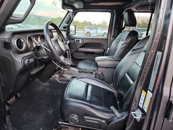 2019 JEEP WRANGLER UNLIMITED Unlimited Sahara — DENT