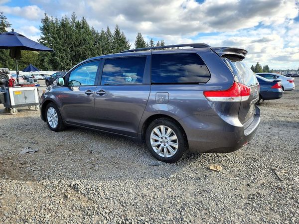 2014 TOYOTA SIENNA — DSRA