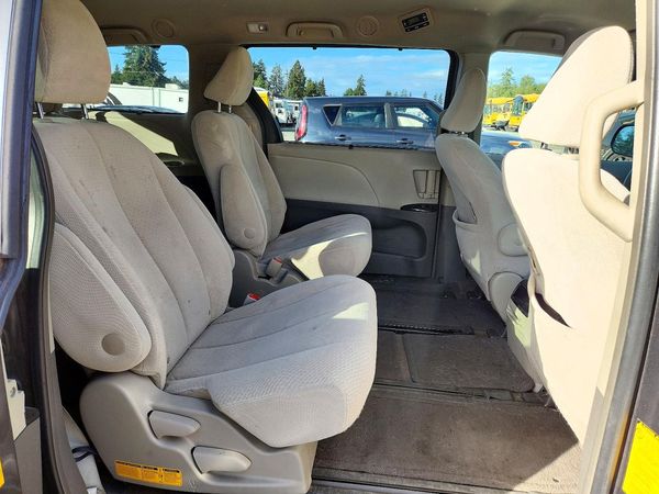 2014 TOYOTA SIENNA — PSRS