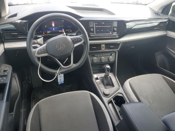 2022 VOLKSWAGEN TAOS