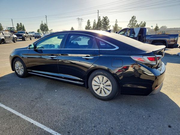 2016 HYUNDAI SONATA GL (Middle-Low) — DSRA