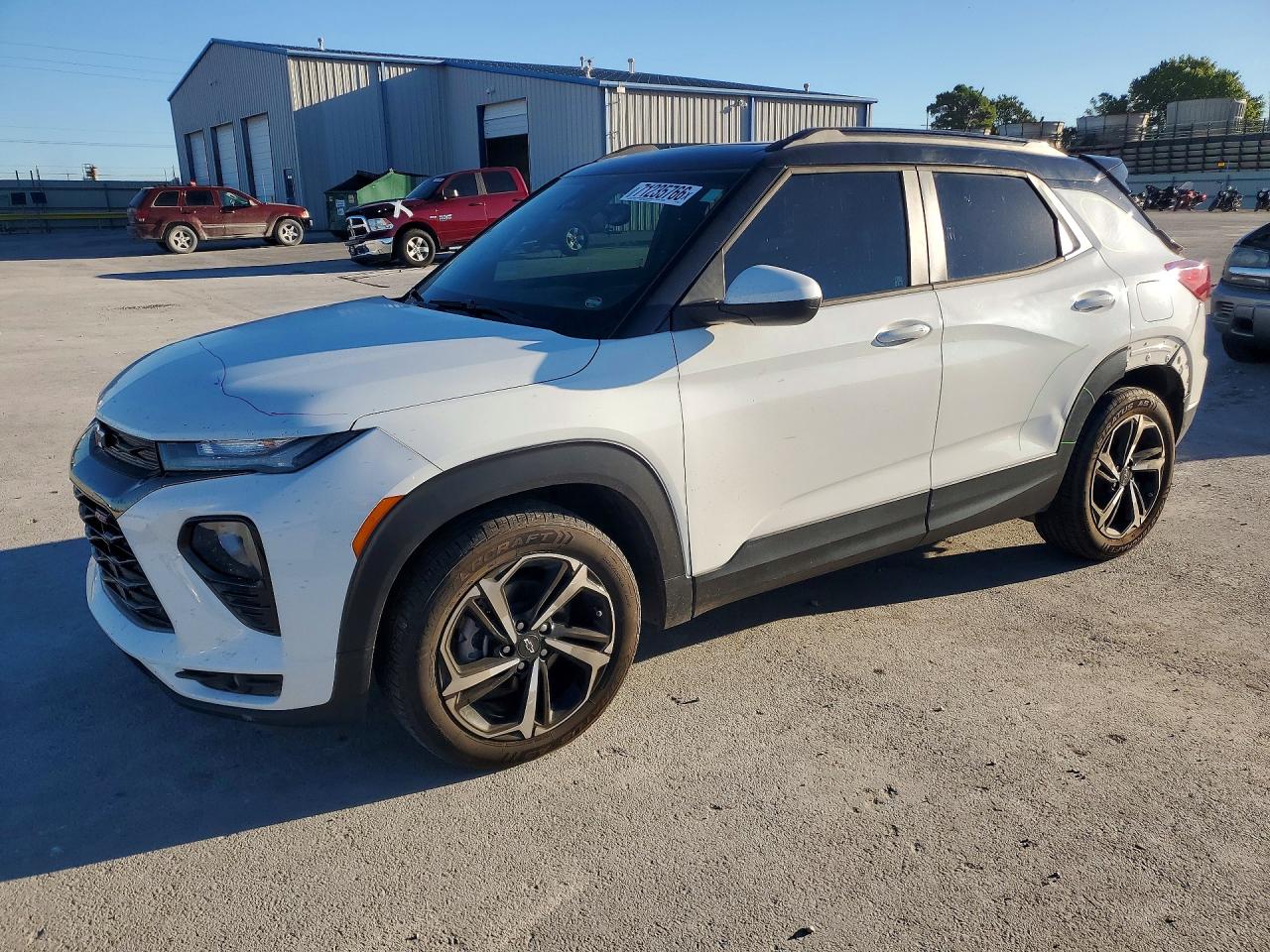2021 CHEVROLET TRAILBLAZE RS — Front 3/4