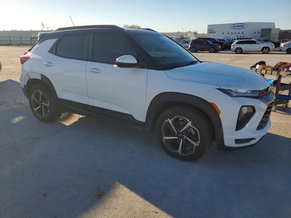 2021 CHEVROLET TRAILBLAZE RS — Passenger 3/4