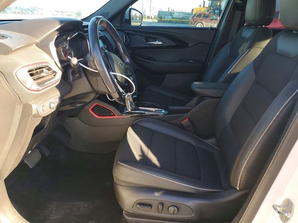2021 CHEVROLET TRAILBLAZE RS — DENT
