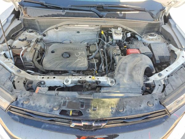 2021 CHEVROLET TRAILBLAZE RS — Engine bay