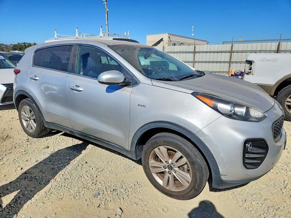 2017 KIA SPORTAGE LX — Passenger 3/4