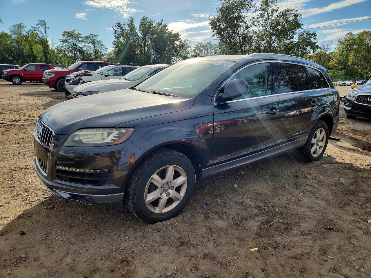 2014 AUDI Q7 Premium Plus — Front 3/4