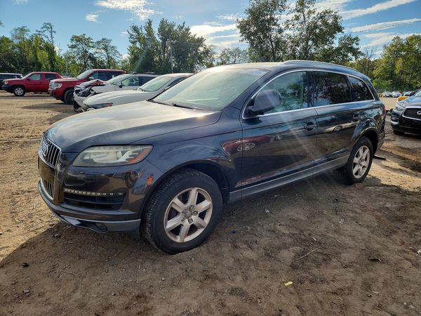 2014 AUDI Q7 Premium Plus — Front 3/4