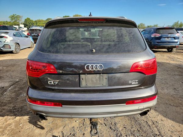 2014 AUDI Q7 Premium Plus — DIRR