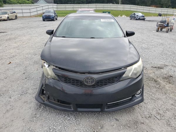 2014 TOYOTA CAMRY