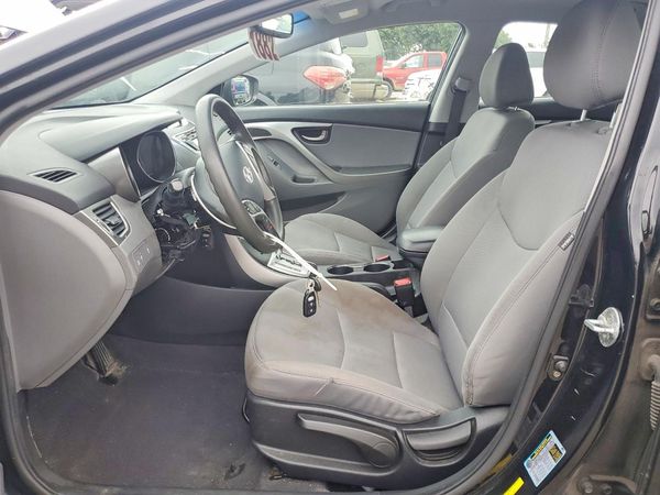 2012 HYUNDAI ELANTRA GLS(Middle grade) — DENT
