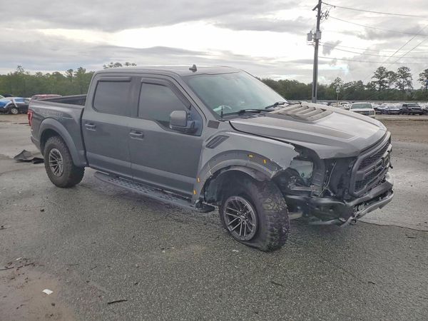 2019 FORD F150 Super Crew - Raptor — Passenger 3/4
