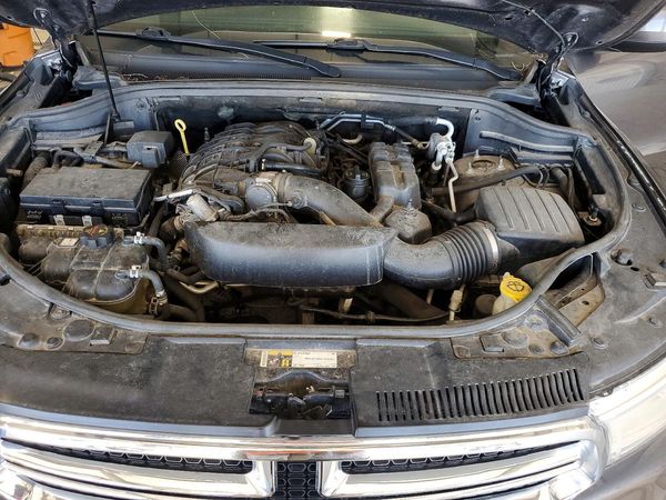 2017 DODGE DURANGO SXT — Engine bay