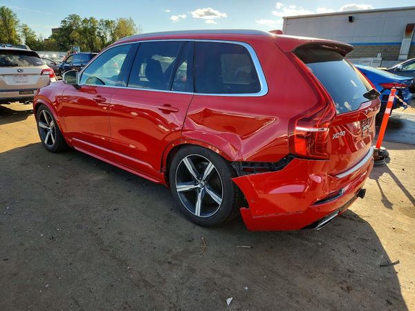 2017 VOLVO XC90 R-Design — DSRA