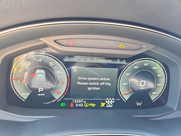 2025 AUDI Q7 quattro Premium Plus — ODOM