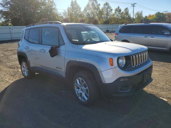 2015 JEEP RENEGADE — Passenger 3/4