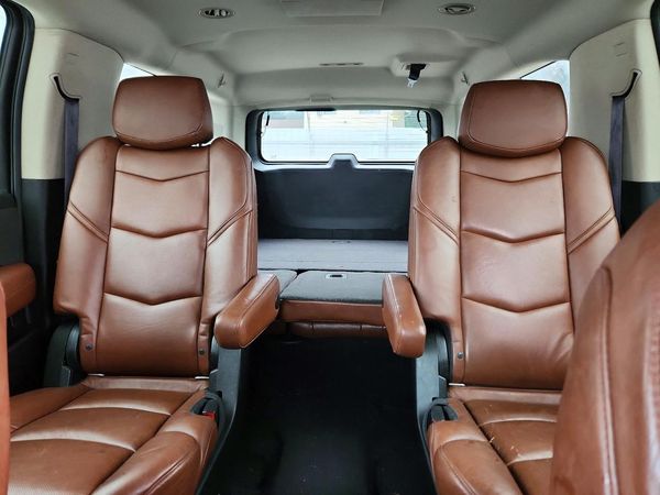 2016 CADILLAC ESCALADE ESV Premium — SUVN