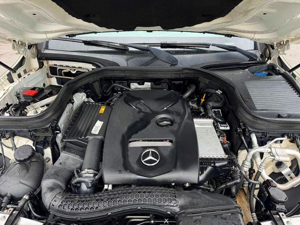 2019 MERCEDES-BENZ GLC GLC300